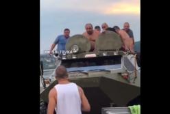 "Да я тебя убью с одного удара": в Харькове агрессивные неадекваты разъезжали на БТР (видео)