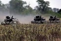 ВСУ провели масштабные танковые учения возле Азовского моря (видео)