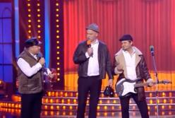 Батя с сыном в Амстердаме: сыну стыдно, что взял отца с собой (видео)