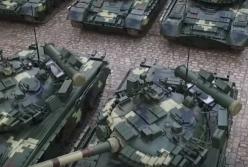 Армии переданы танки и современные БТР (видео)