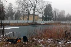 В Житомире тела двух пропавших студентов нашли в водоеме (видео)