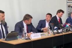 "Или с бодуна, или после кайфа": Зеленский удивил странным поведением во время совещания (видео)