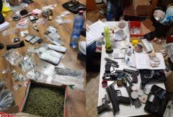 В Полтаве наркотики продавали через мессенджер (видео)