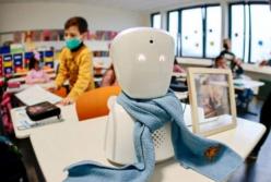 В Германии робот-аватар посещает школу вместо больного мальчика (видео)