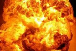 Под Киевом прогремел мощный взрыв (видео)