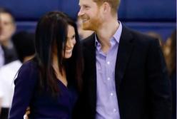 Беременная Меган Маркл рискнула и вышла на спортплощадку (видео)