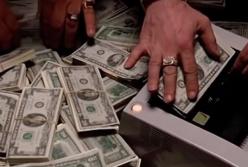  Посчитать миллион купюр: самые проворные работники в мире (видео)
