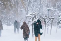 Мощный циклон надвигается на Украину: завтра сидите дома (видео)