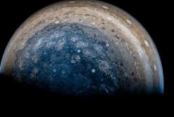 Ученые обнаружили уникальную планету невероятных размеров (видео)