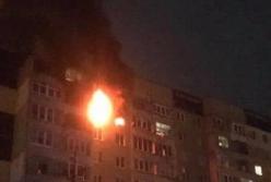 Много стекла и масштабный пожар: во Львове произошел взрыв (видео)