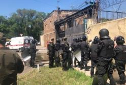 Бунт в одесской колонии: пожар и массовый побег (видео)