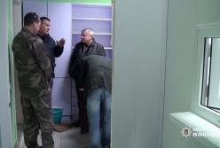 В Киеве мужчина подделал "обменник" и украл 50 тысяч евро хитрым способом (видео)