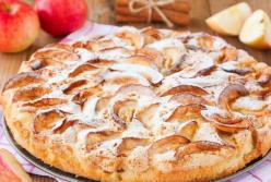 Самый идеальный рецепт "Шарлотки": быстрый яблочный пирог (видео)