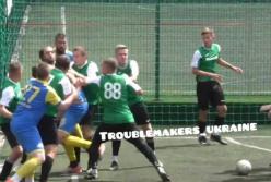 В Харькове на футзальном матче произошла массовая драка (видео)