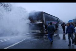 ЧП на Житомирщине: как загорелся большой автобус с пассажирами (видео)