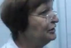 В Харькове активист ударил медсестру по лицу (видео) 