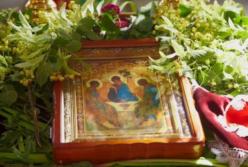 Троица: почему церкви украшают зеленью, а также вся история праздника (видео)