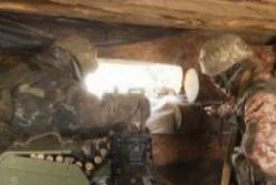 Украинские военные разбили вражескую диверсионную группу и захватили в плен шпиона (видео)