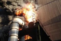 В Мариуполе произошел пожар на меткомбинате (видео)