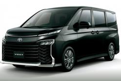 Toyota представила новые минивэны (видео)