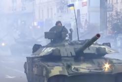 Тяжелая артиллерия и танки появились на Крещатике (видео)