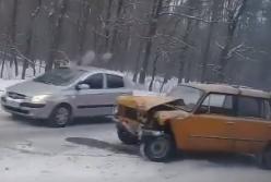 Масштабное ДТП на "трассе смерти" под Киевом (видео)