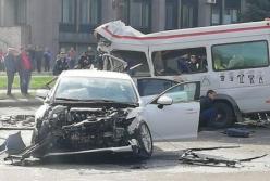 Последствия жуткого ДТП в Кривом Роге: 18 апреля объявлен Днем траура (видео)