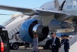 Самолет с Меланией Трамп задымился в небе (видео)