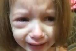 Фиолетовые слезы: воспитательница скрыла, что ребенку пробили глаз (видео)