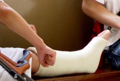 Каскадер советует, как правильно падать в гололед (видео)