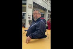 Итальянец отгородился от коронавируса гигантским диском (видео)