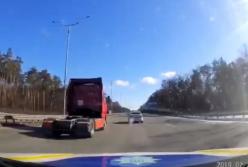 Угонщик украл фуру со СТО под Киевом и устроил гонки с полицией [оперативное видео]