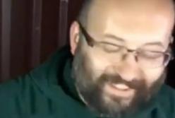 Московская полиция арестовала журналиста, а его 2-летнюю дочь оставила одну в квартире (видео)