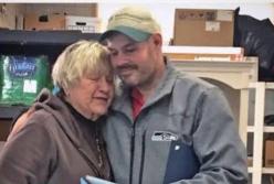 Бездомный нашел 17 тысяч долларов: на что он их потратил? (видео)