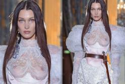 Белла Хадид "засветила" обнаженную грудь на подиуме (видео)