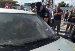 Появилось видео жесткого задержания водителя на трассе Киев-Одесса (видео)