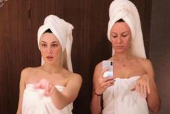 MARUV и Леся Никитюк станцевали в ванной без одежды (видео)