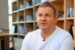 Юрий Горбунов рассказал про бутылку водки под подушкой (видео)