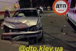 В Киеве произошло серьезное ДТП возле Соломенского рынка (видео)
