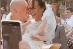 Самые яркие моменты свадьбы Потапа и Насти: как веселилась бывшая жена Потапа (видео)