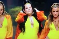 В образе банана: певица Netta, победительница Евровидения 18, не перестает шокировать (видео)