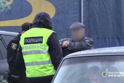Вместо бомбы, религиозная литература: на харьковской таможне мужчина угрожал себя подорвать (видео)