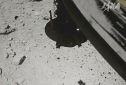 Японский зонд обстрелял астероид и взял пробы грунта (видео)