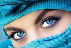 Минутная техника омоложения для ваших глаз: как избавится от отеков и морщин? (видео)