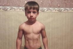 «Чеченский Шварценеггер» отжался более 4 тысячи раз (видео)