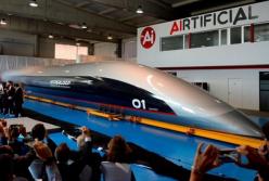 Первую в мире пассажирскую капсулу Hyperloop показали в Испании (видео)