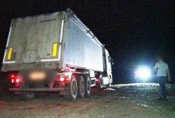 В Винницкой области задержали грузовики с львовским мусором (видео)