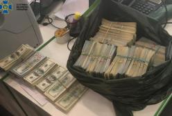 В Киеве разоблачили мошенников, продававших биодобавки «от коронавируса» (видео)