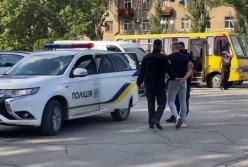 В центре Мелитополя пытались выкрасть мужчину (видео)