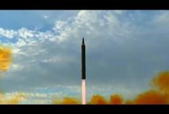 КНДР вновь запустила ракеты (видео)